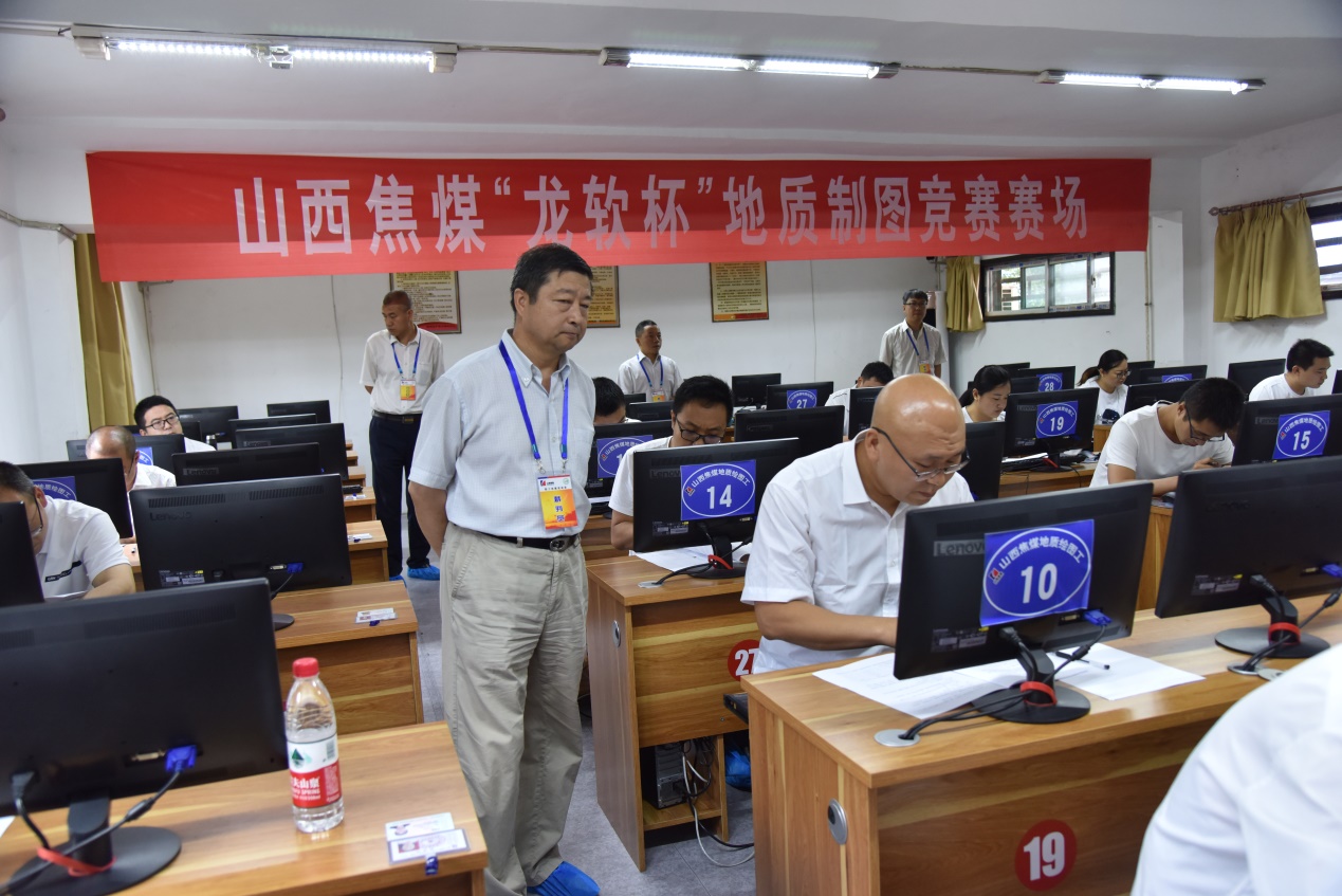 競賽現(xiàn)場.jpg 競賽現(xiàn)場.jpg